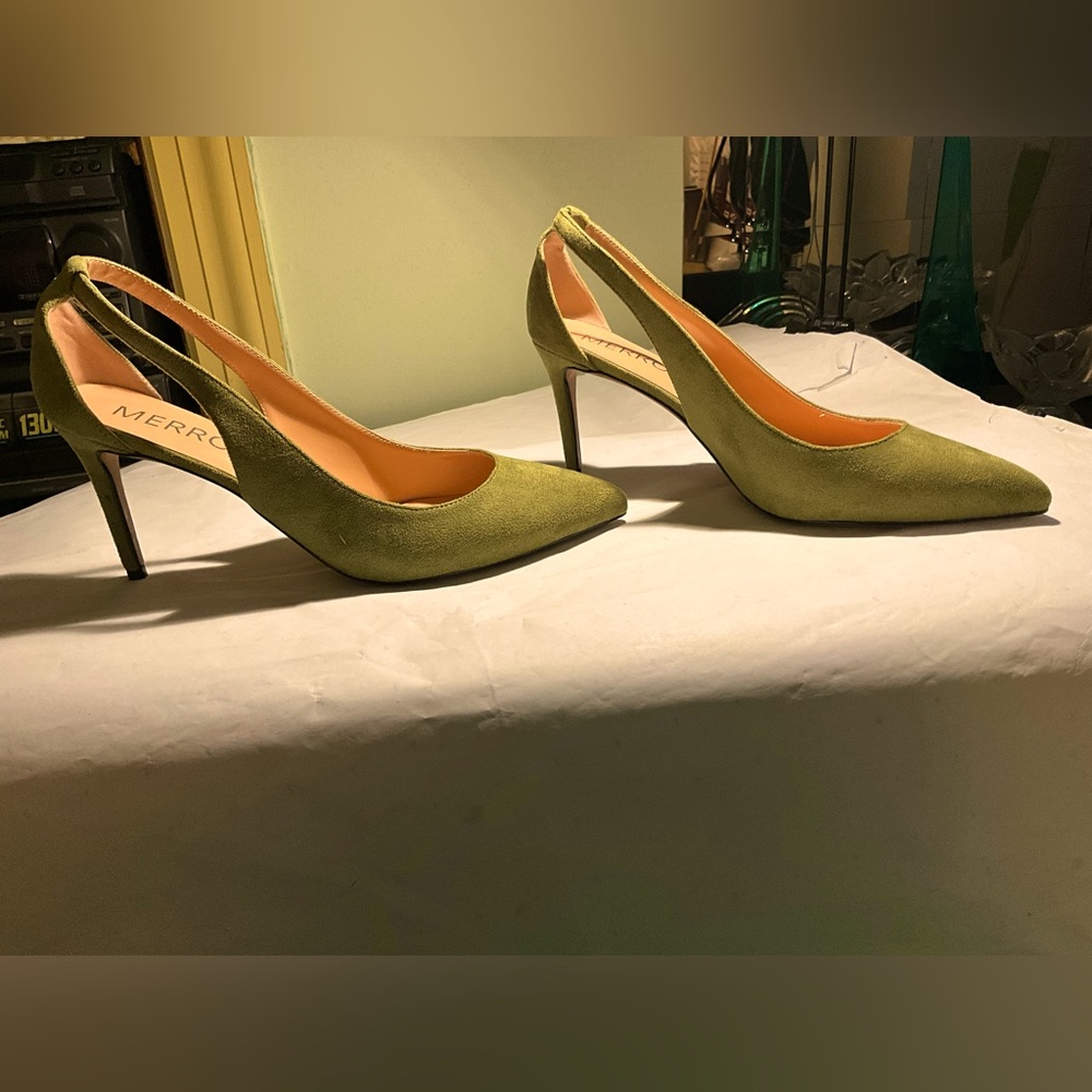 Merrori olive green stiletto shoes size 11.5, 3.5 inches heel.
